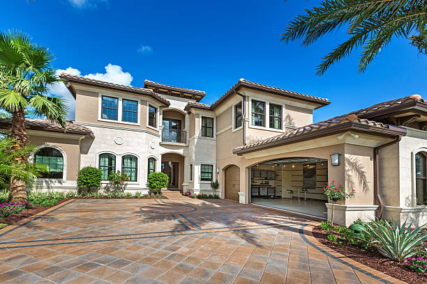 Best Commercial Driveway Pavers  in Central Falls, RI